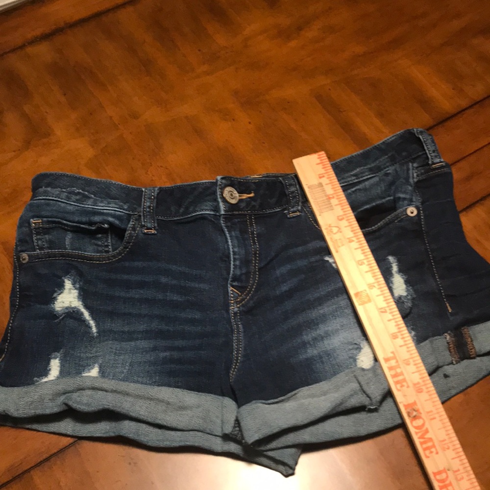 Express denim shorts size 8